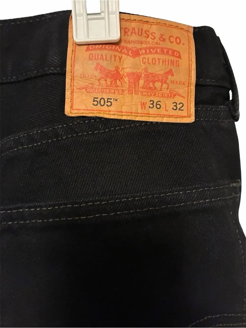 Vintage Y2K Levi’s 505 Men’s Black Jeans – 36x32 – 100% Cotton – Made in Mexico